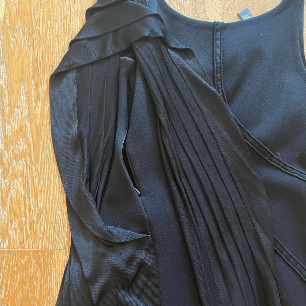 Beautifully structured black mini asymmetrical dress Zac Posen - Picture 5 of 17